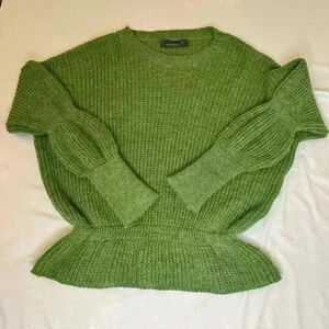 Vintage Theater d Puff Sleeve Ruffle Hem Cable Knit Cottagecore Sweater size M/L